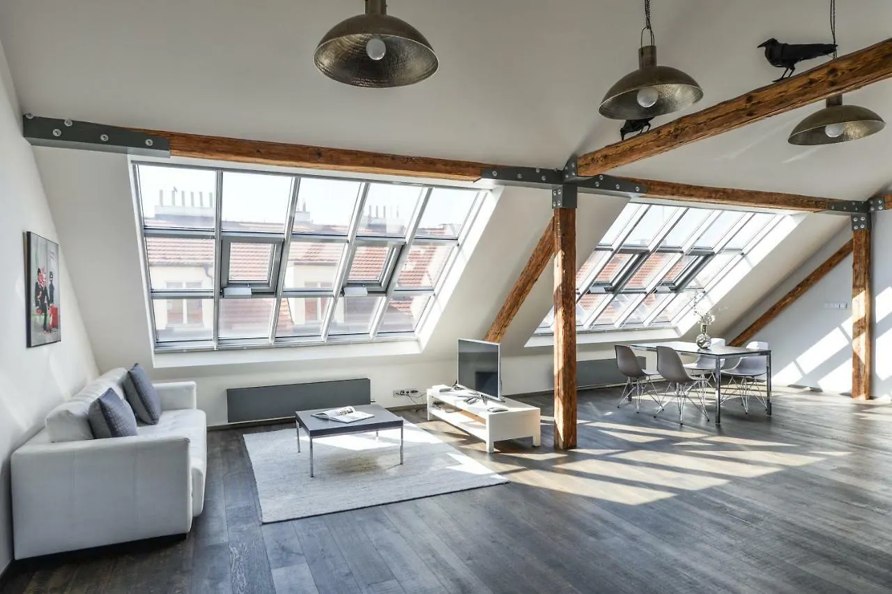 דירות פראג Designer Loft