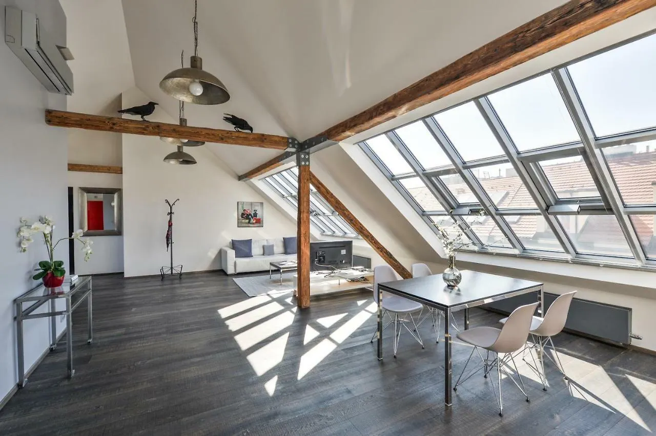 דירות פראג Designer Loft