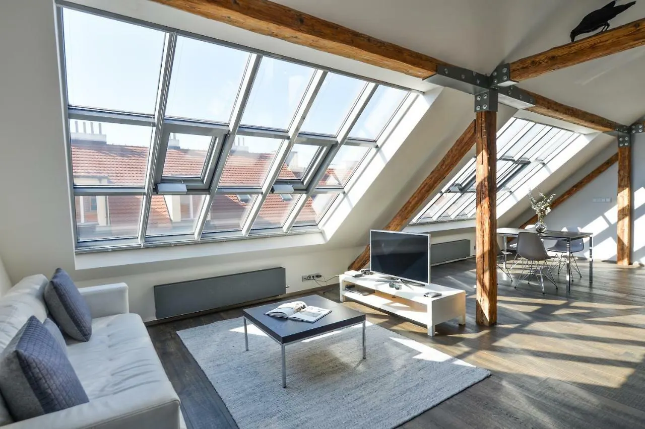 דירות פראג Designer Loft